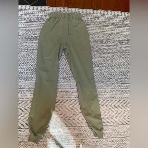 Size 2 Lululemon light green studio pants/joggers - Picture 3 of 3